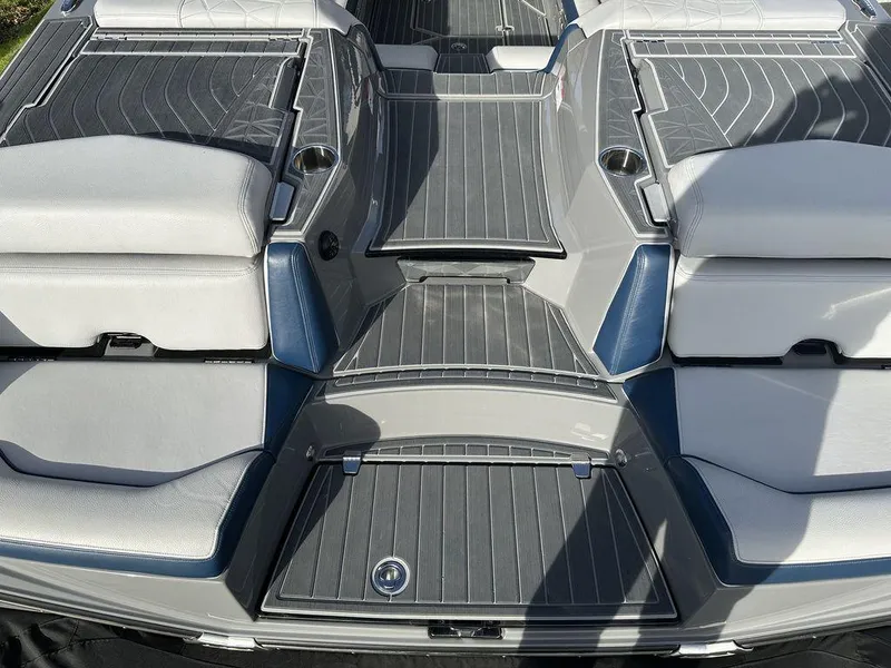Slide: The Image of Nautique Super Air Nautique G25 Paragon 2020 - 5