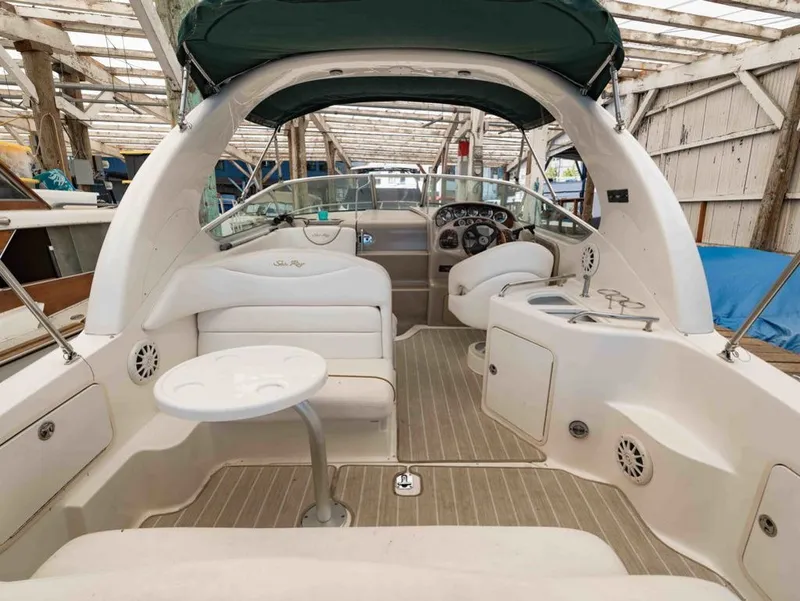 Slide: The Image of Sea Ray Sundancer 280 2001 - 4