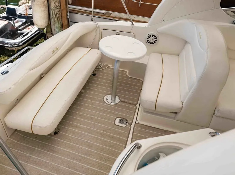 Slide: The Image of Sea Ray Sundancer 280 2001 - 5