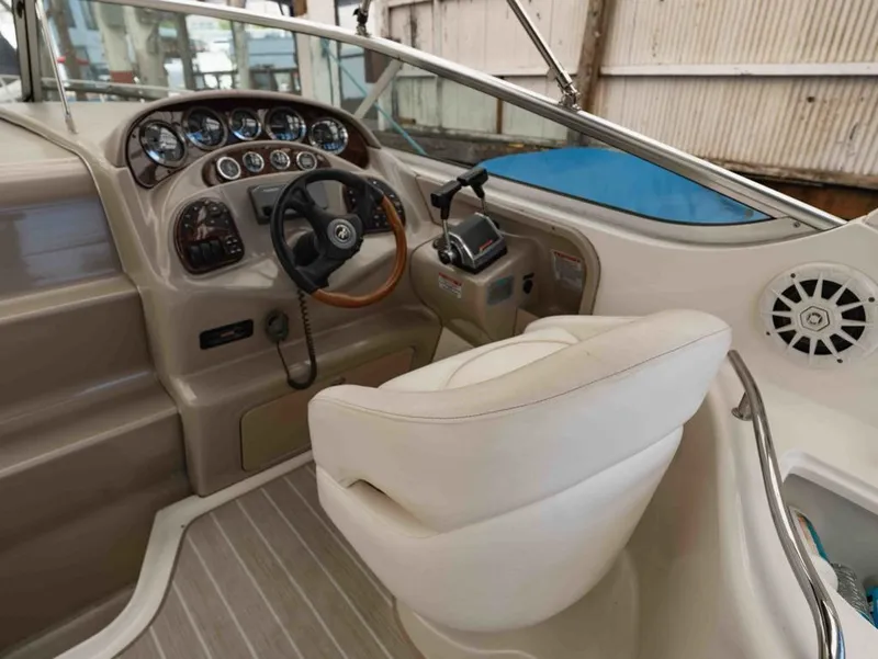 Slide: The Image of Sea Ray Sundancer 280 2001 - 8