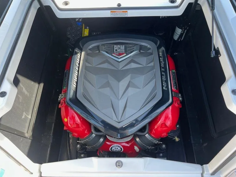 Slide: The Image of Nautique Super Air Nautique G23 2017 - 20