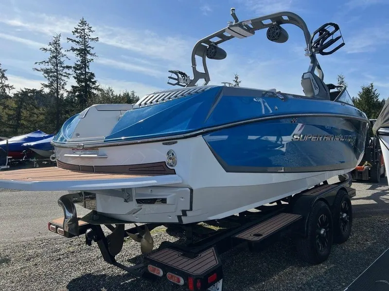 Slide: The Image of Nautique Super Air Nautique G23 2017 - 5