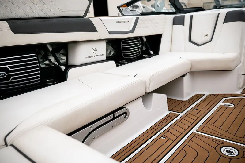 Slide: The Image of Nautique Super Air Nautique G23 2019 - 12