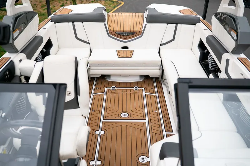 Slide: The Image of Nautique Super Air Nautique G23 2019 - 15