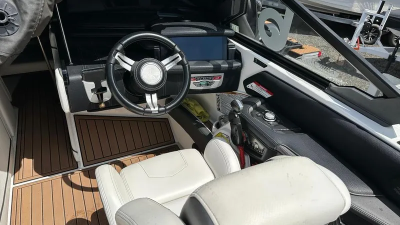 Slide: The Image of Nautique Super Air Nautique G23 2019 - 8