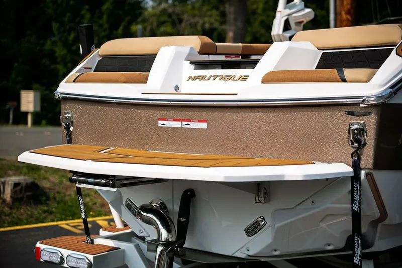 Slide: The Image of Nautique Super Air Nautique GS22 2023 - 3