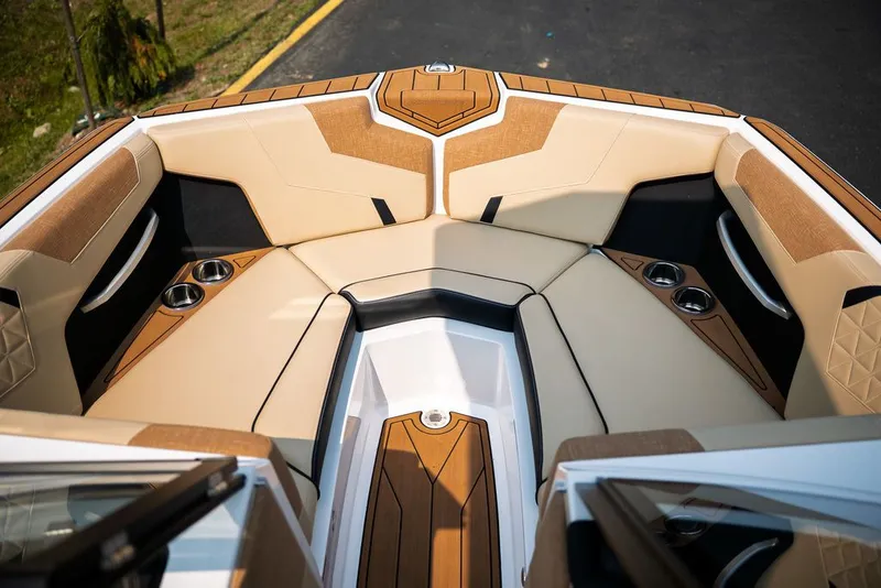 Slide: The Image of Nautique Super Air Nautique GS22 2023 - 9