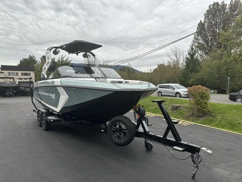 Slide: The Image of Nautique Super Air Nautique G23 2020 - 11