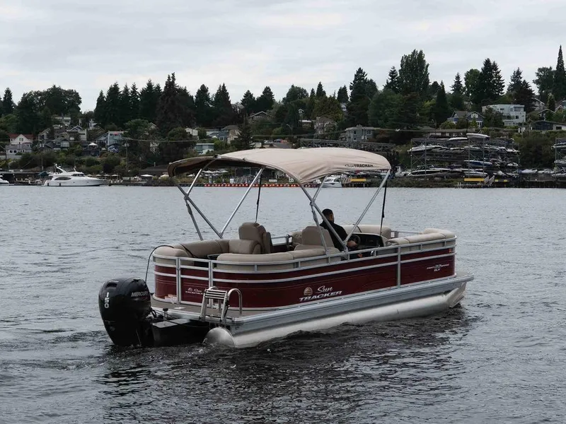 Slide: The Image of Sun Tracker Party Barge 22DLX 2024 - 3