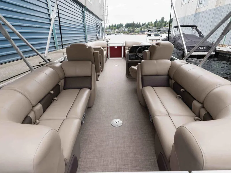 Slide: The Image of Sun Tracker Party Barge 22DLX 2024 - 6