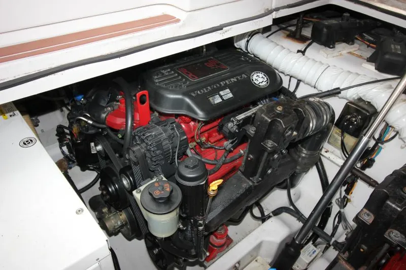 Slide: The Image of Engine compartment of a 2008 Four Winns V338 boat with Volvo Penta engine. - 32