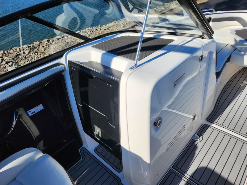Slide: The Image of 2016 Yamaha Boats 242 Limited S interior with sleek design and modern features. - 12