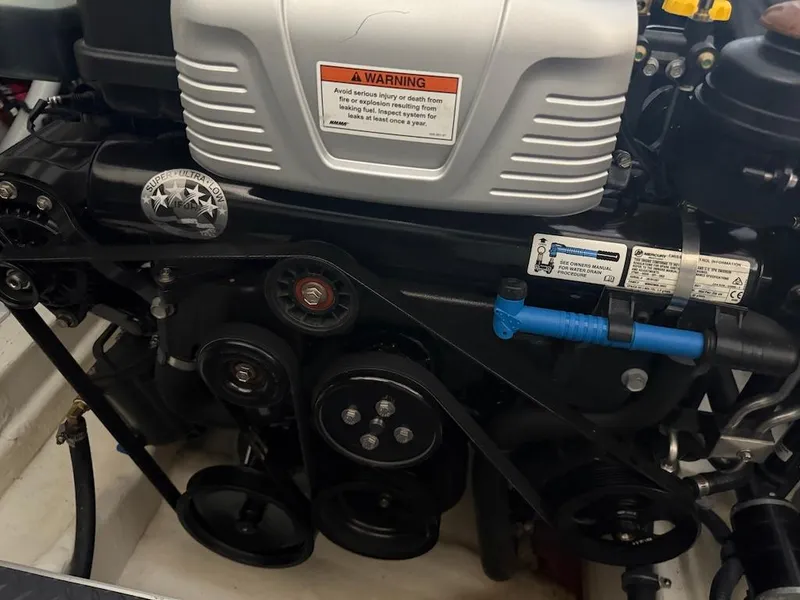 Slide: The Image of Formula 350 CBR 2022 - 101