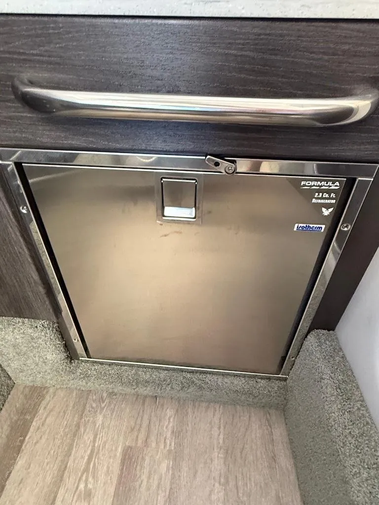 Slide: The Image of Formula 350 CBR 2022 - 73