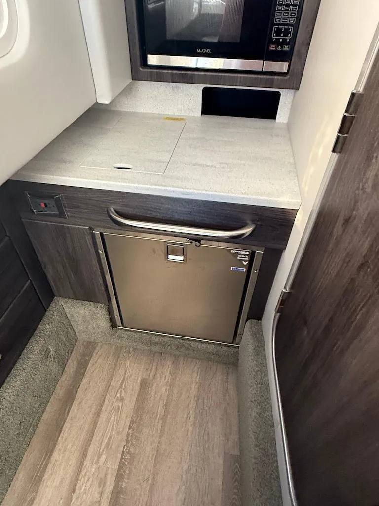 Slide: The Image of Formula 350 CBR 2022 - 79