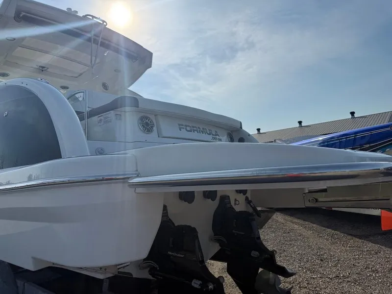 Slide: The Image of Formula 350 CBR 2022 - 85