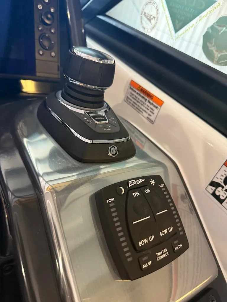 Slide: The Image of Formula 350 CBR 2022 - 91