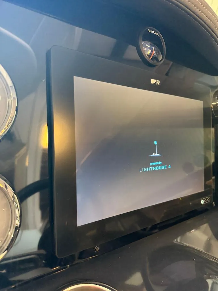 Slide: The Image of Formula 350 CBR 2022 - 92