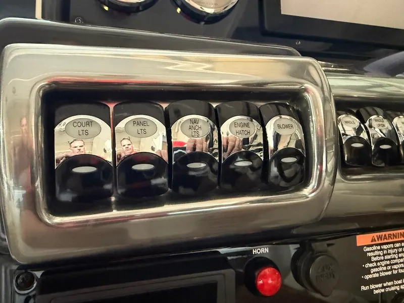 Slide: The Image of Formula 350 CBR 2022 - 93