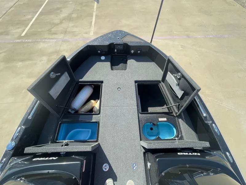 Slide: The Image of Nitro ZV19 2021 - 24