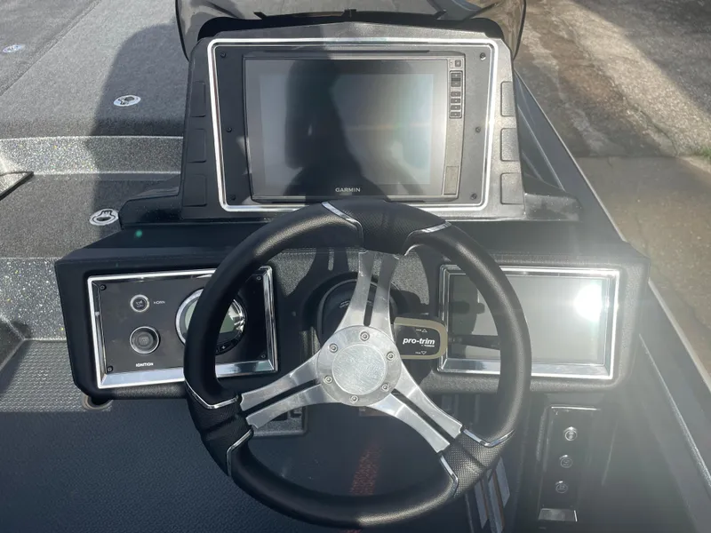 Slide: The Image of Ranger Z520R 2022 - 19