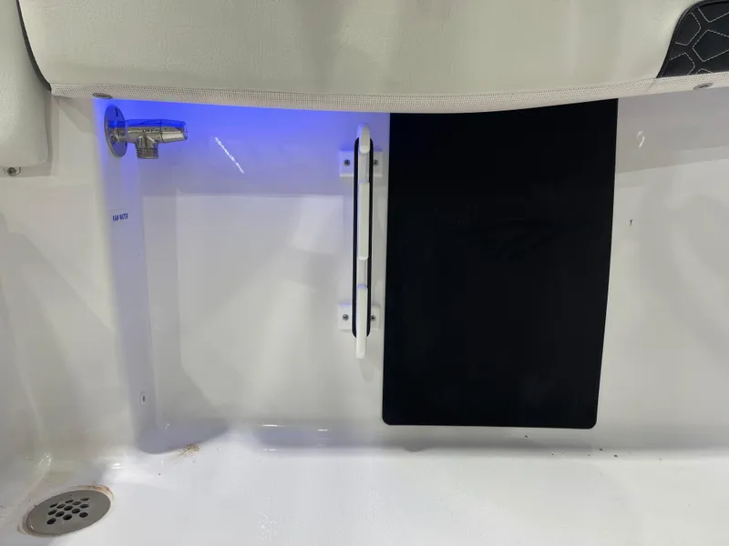 Slide: The Image of Tidewater 210 LXF 2025 - 18