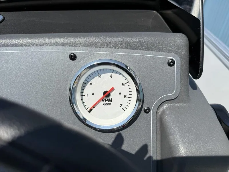 Slide: The Image of Tachometer on 2026 Sun Tracker PARTY BARGE® 16 DLX, displaying RPM in thousands. - 9