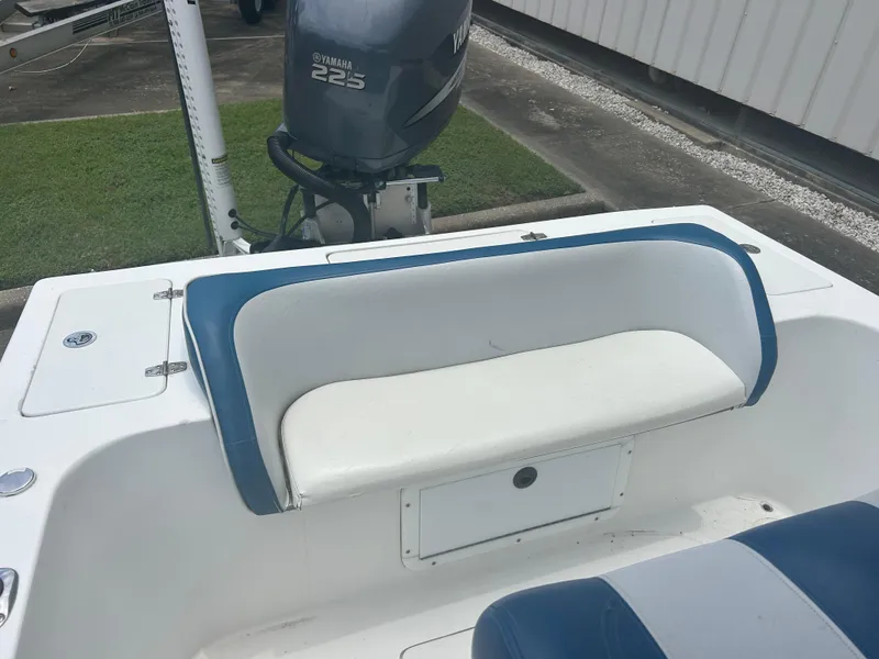 Slide: The Image of Boat interior with blue and white seating, Yamaha 225 engine, Concept 23 CC, 2001 model. - 17