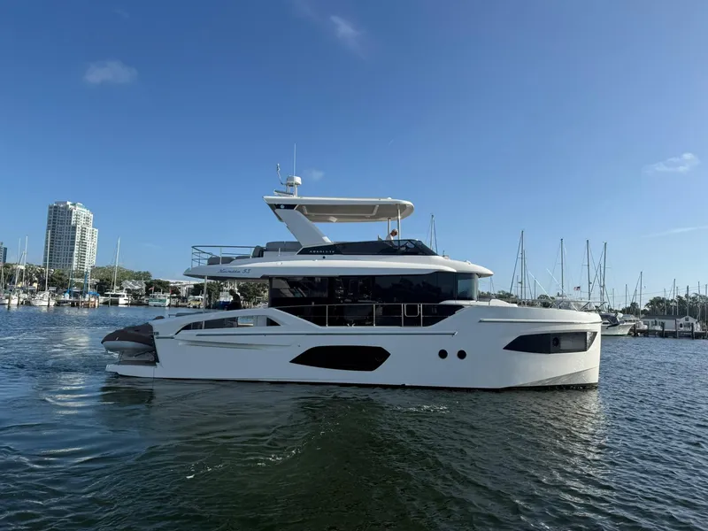 The Image of 2025 Absolute Navetta 53 - Profile - 0
