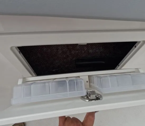 Slide: The Image of Robalo Center Console R270 In Stock 2026 - 40