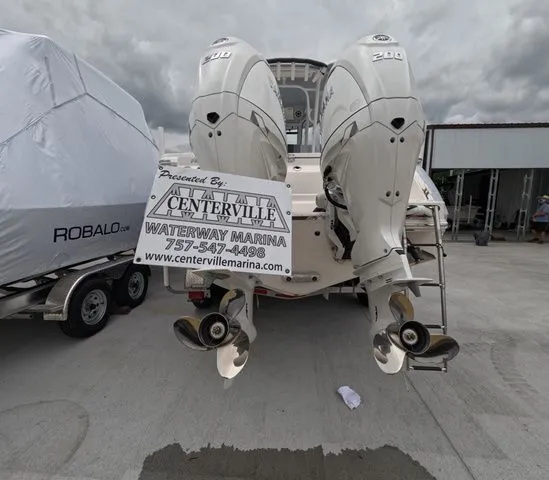 Slide: The Image of Robalo Center Console R270 In Stock 2026 - 5