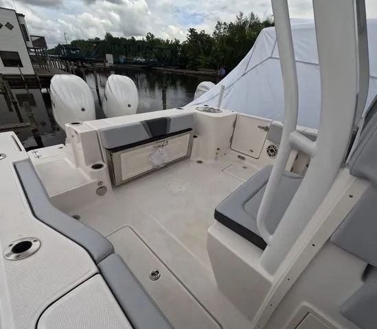 Slide: The Image of Robalo Center Console R270 In Stock 2026 - 54