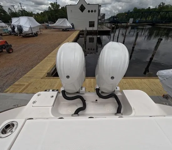 Slide: The Image of Robalo Center Console R270 In Stock 2026 - 8