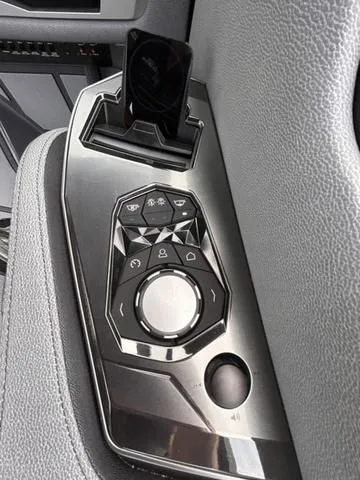 Slide: The Image of Nautique Super Air Nautique G25 Paragon 2025 - 16