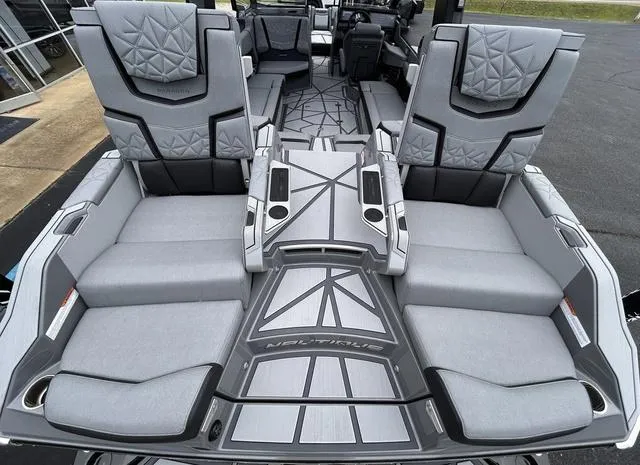 Slide: The Image of Nautique Super Air Nautique G25 Paragon 2025 - 8