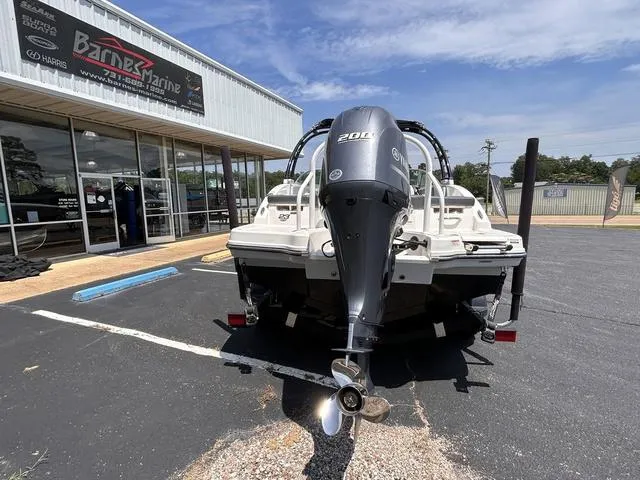 Slide: The Image of Chaparral 23 SSi OB 2021 - 4