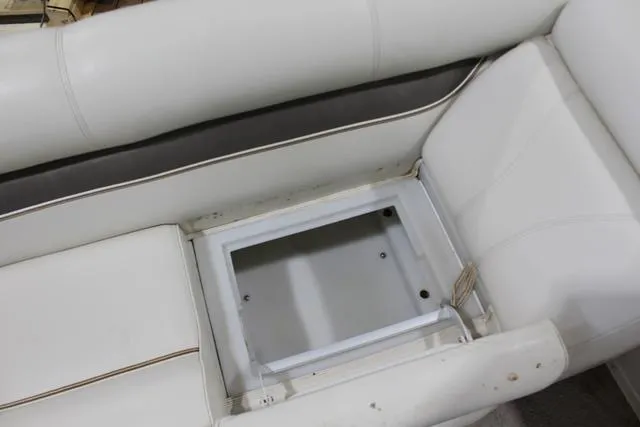 Slide: The Image of Premier 235 Escapade RE 2005 - 15