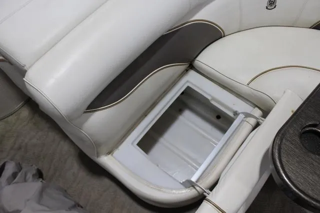 Slide: The Image of Premier 235 Escapade RE 2005 - 28