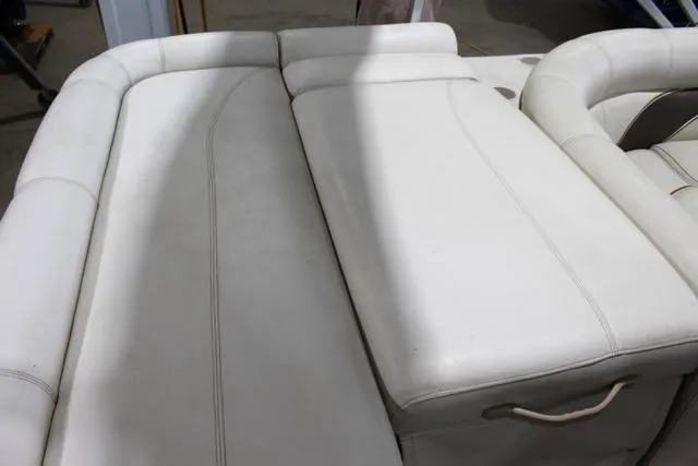 Slide: The Image of Premier 235 Escapade RE 2005 - 30