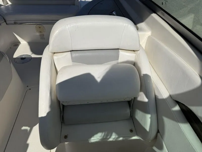 Slide: The Image of White leather seat on 2007 Chaparral 276 SSX boat, interior view. - 6