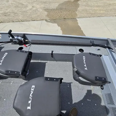 Slide: The Image of Lund 1600 Fury SS 2022 - 12