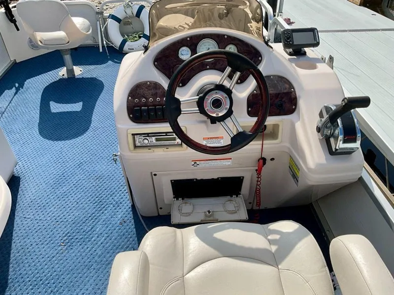 Slide: The Image of Manitou 20 Osprey 2008 - 2