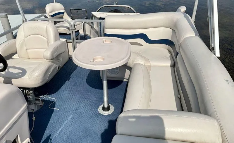 Slide: The Image of Manitou 20 Osprey 2008 - 4