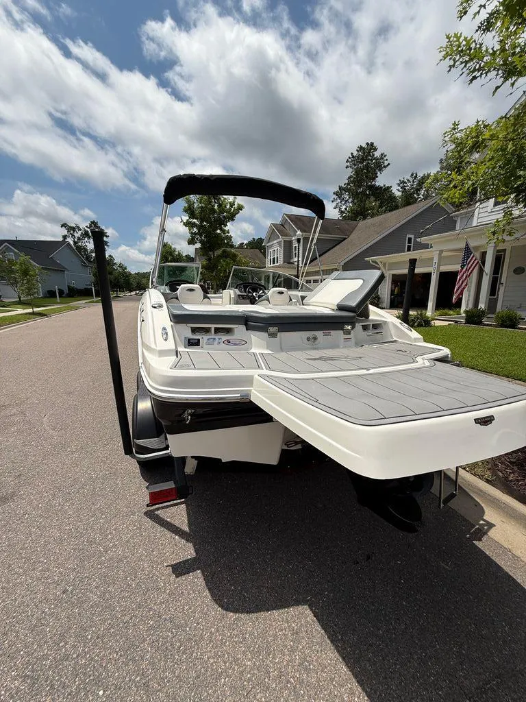 Slide: The Image of Chaparral 21 SSi 2021 - 13