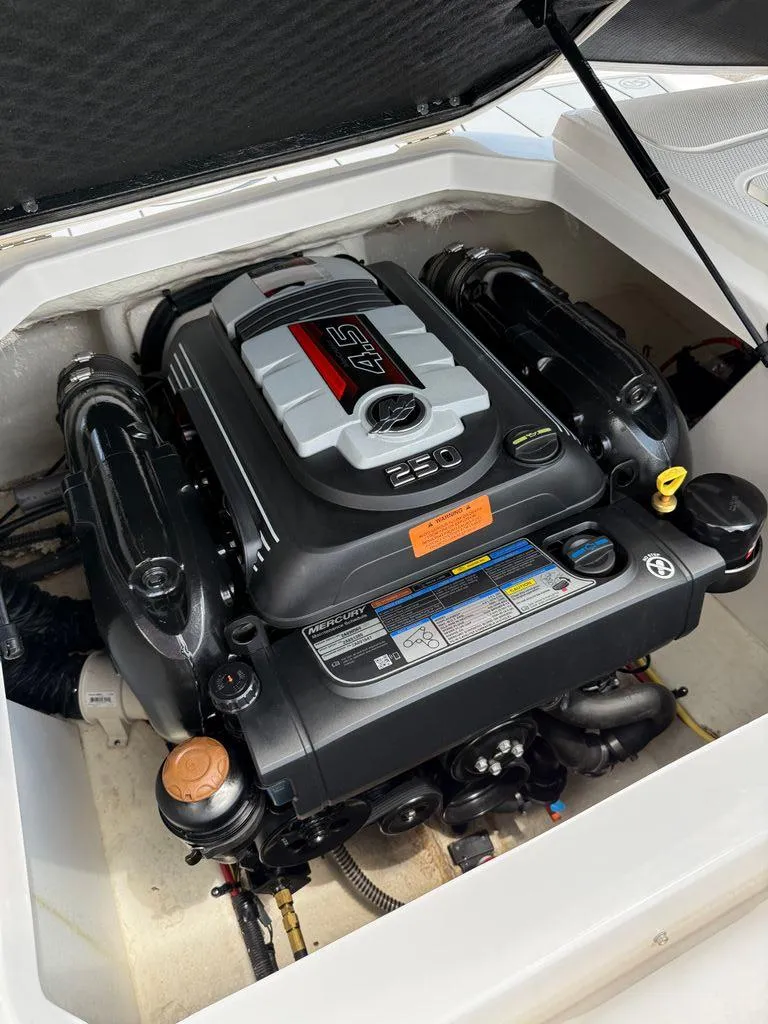 Slide: The Image of Chaparral 21 SSi 2021 - 17