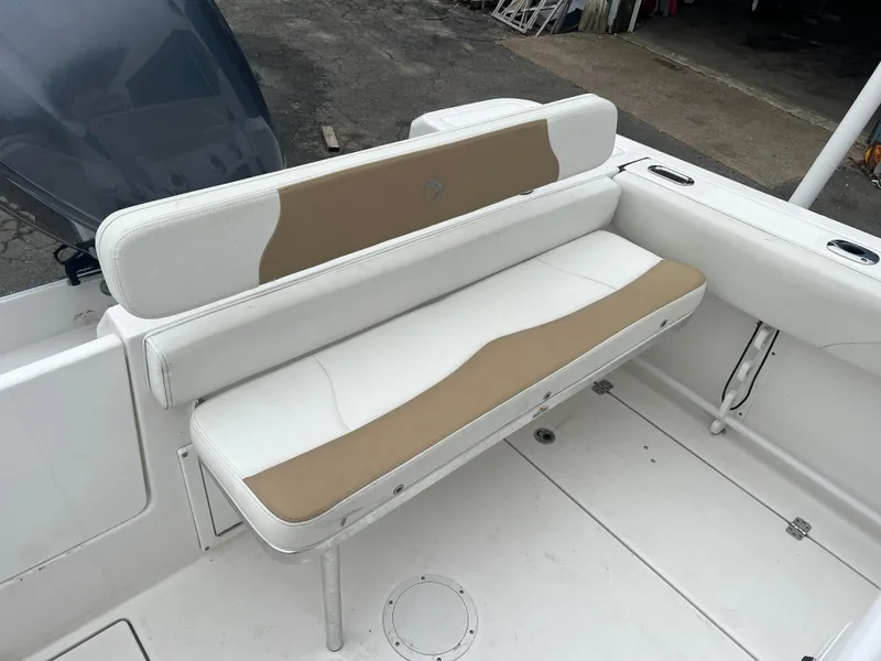 Slide: The Image of Edgewater 245CC 2018 - 17