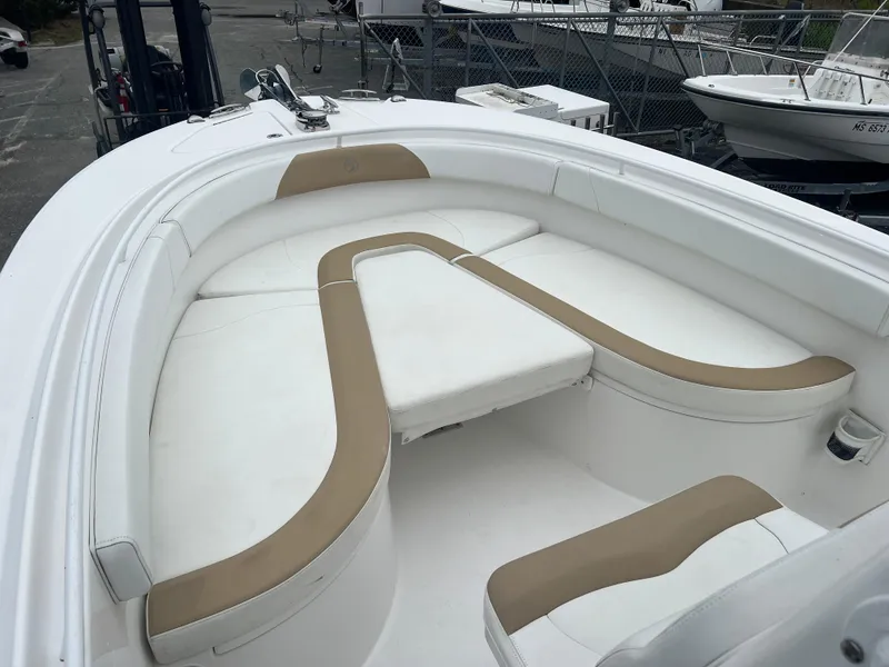 Slide: The Image of Edgewater 245CC 2018 - 18