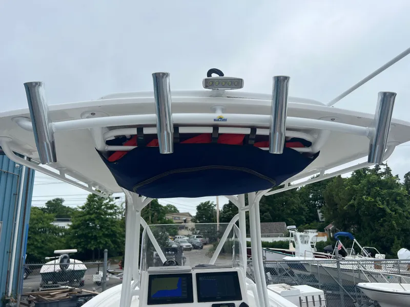 Slide: The Image of Edgewater 245CC 2018 - 30