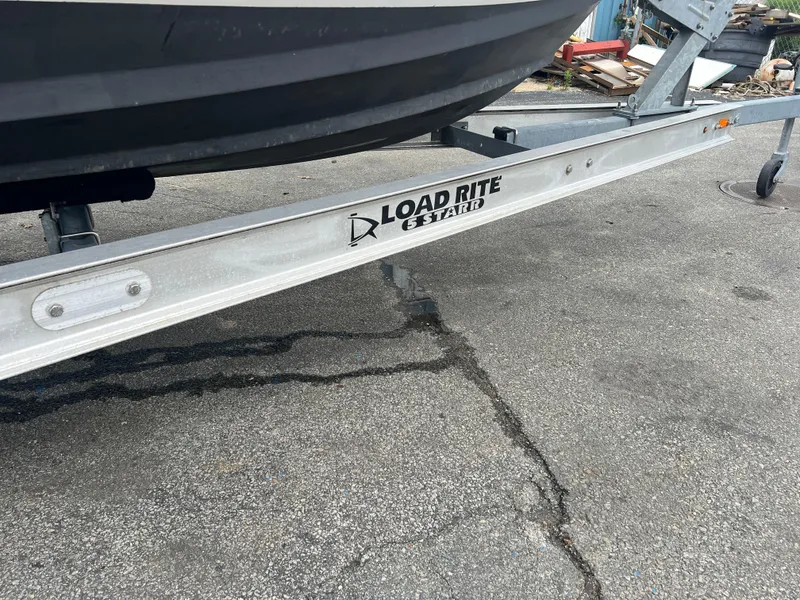 Slide: The Image of Edgewater 245CC 2018 - 34