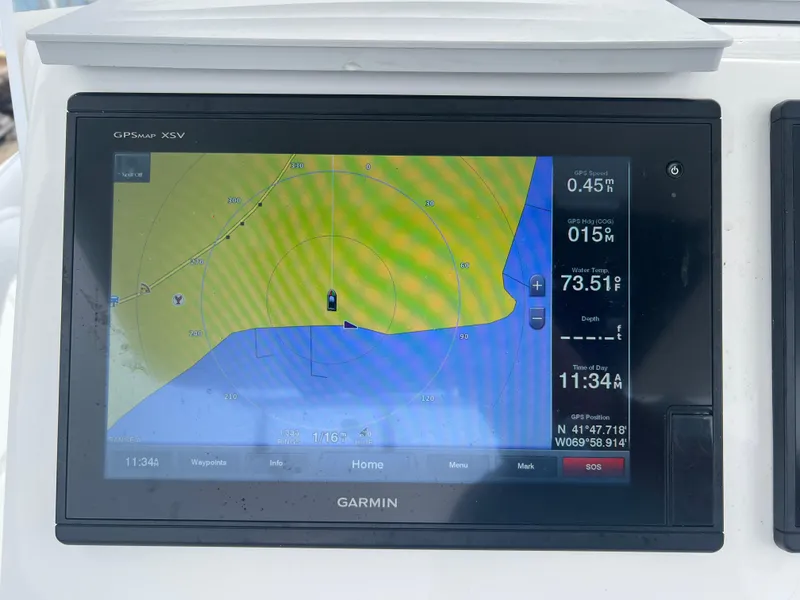 Slide: The Image of Edgewater 245CC 2018 - 6